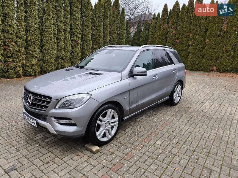 Позашляховик / Кросовер Mercedes-Benz M-Class 2012 в Виноградові
