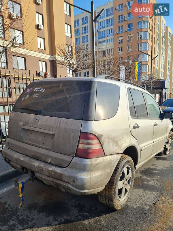 Внедорожник / Кроссовер Mercedes-Benz M-Class 2001 в Киеве