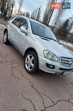 Позашляховик / Кросовер Mercedes-Benz M-Class 2008 в Коростені