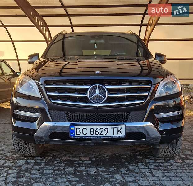 Позашляховик / Кросовер Mercedes-Benz M-Class 2013 в Мукачевому