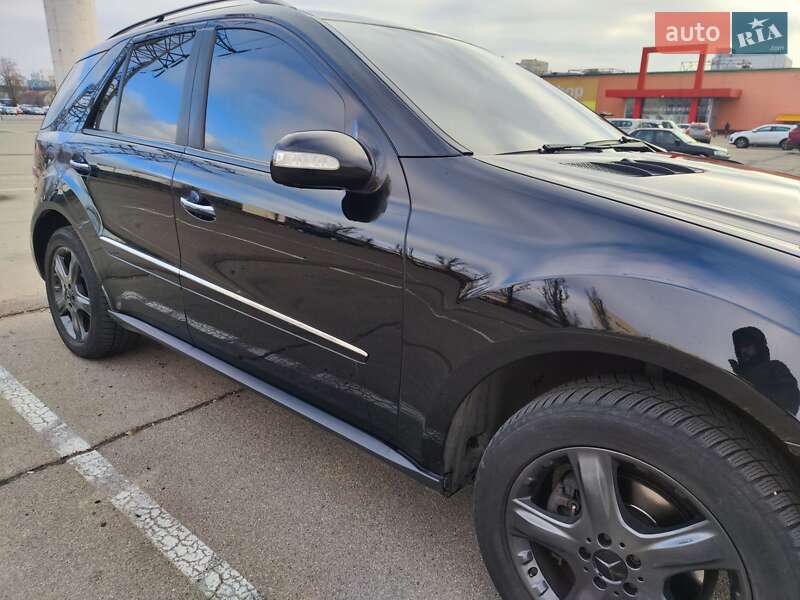 Внедорожник / Кроссовер Mercedes-Benz M-Class 2008 в Киеве