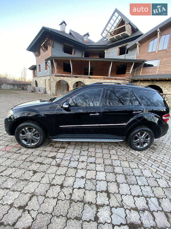 Внедорожник / Кроссовер Mercedes-Benz M-Class 2006 в Кутах