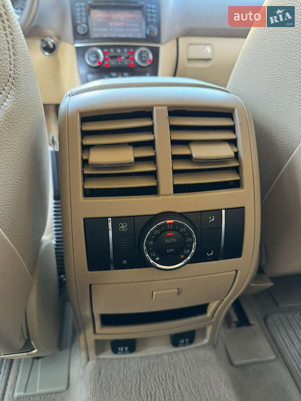 Внедорожник / Кроссовер Mercedes-Benz M-Class 2006 в Кутах