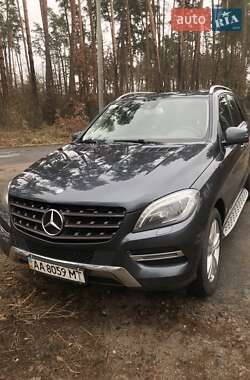 Внедорожник / Кроссовер Mercedes-Benz M-Class 2013 в 