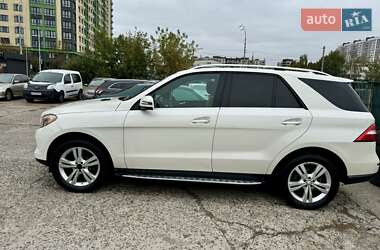 Внедорожник / Кроссовер Mercedes-Benz M-Class 2012 в Киеве