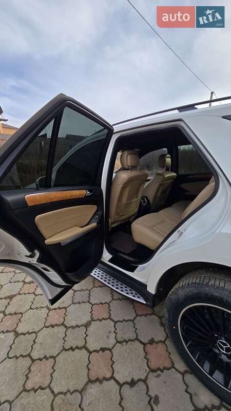 Внедорожник / Кроссовер Mercedes-Benz M-Class 2008 в Черновцах