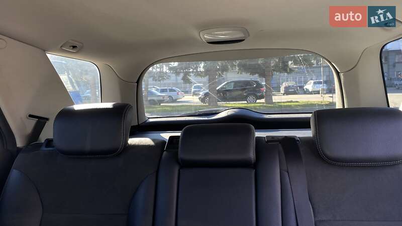 Внедорожник / Кроссовер Mercedes-Benz M-Class 2010 в Черновцах