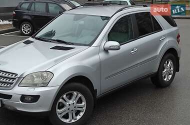 Позашляховик / Кросовер Mercedes-Benz M-Class 2006 в Києві