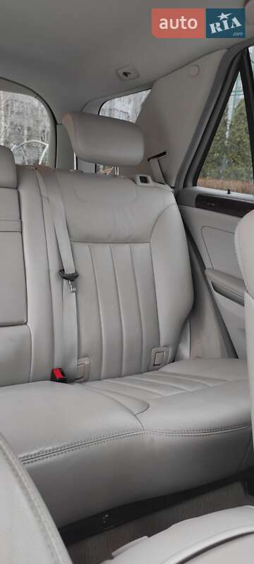 Внедорожник / Кроссовер Mercedes-Benz M-Class 2006 в Киеве