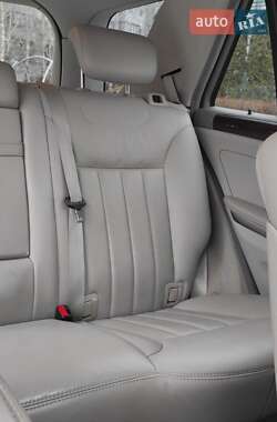 Внедорожник / Кроссовер Mercedes-Benz M-Class 2006 в 