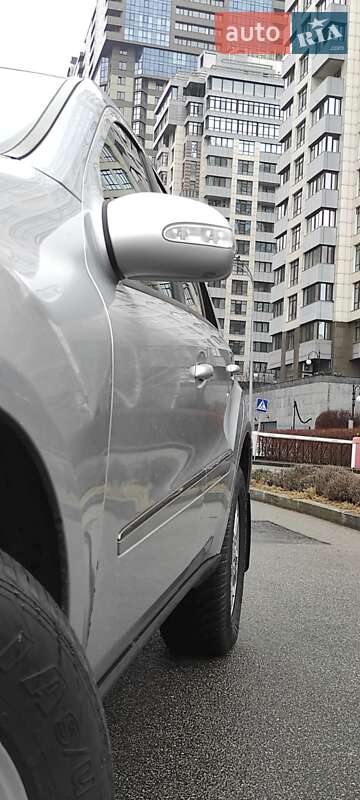 Внедорожник / Кроссовер Mercedes-Benz M-Class 2006 в Киеве
