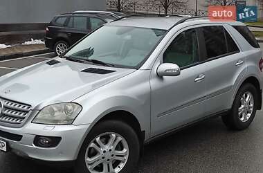 Внедорожник / Кроссовер Mercedes-Benz M-Class 2006 в 