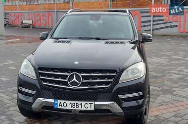 Позашляховик / Кросовер Mercedes-Benz M-Class 2011 в Хусті