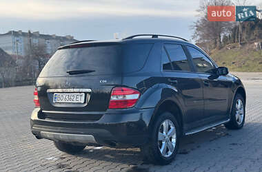 Внедорожник / Кроссовер Mercedes-Benz M-Class 2006 в 