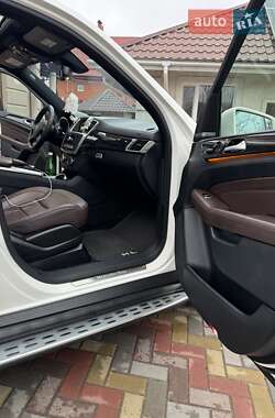 Внедорожник / Кроссовер Mercedes-Benz M-Class 2014 в 
