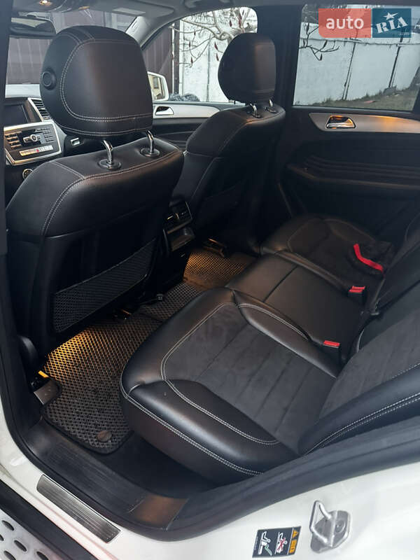 Внедорожник / Кроссовер Mercedes-Benz M-Class 2013 в Буче