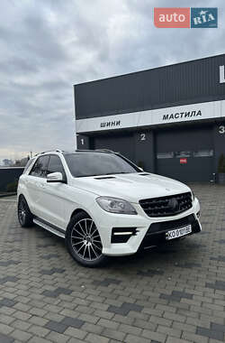 Позашляховик / Кросовер Mercedes-Benz M-Class 2011 в Хусті