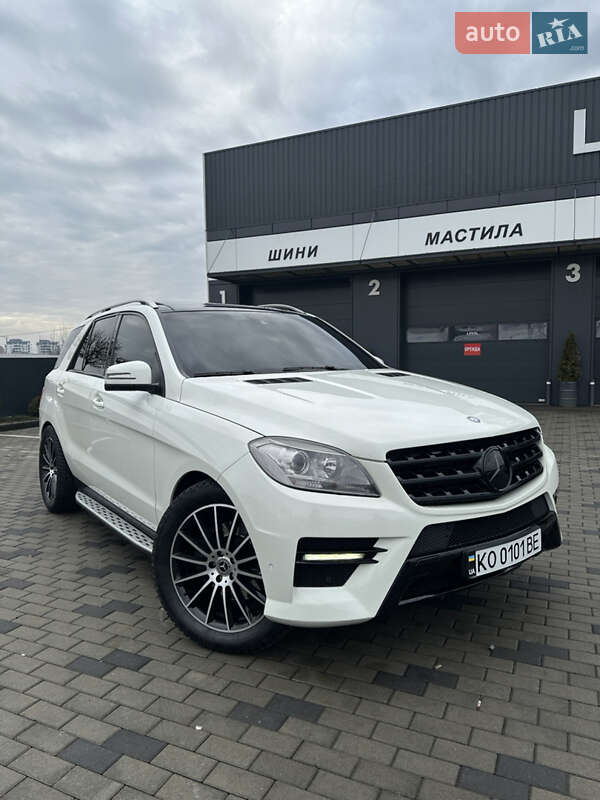 Внедорожник / Кроссовер Mercedes-Benz M-Class 2011 в Хусте