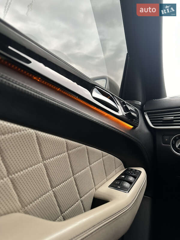 Внедорожник / Кроссовер Mercedes-Benz M-Class 2011 в Хусте