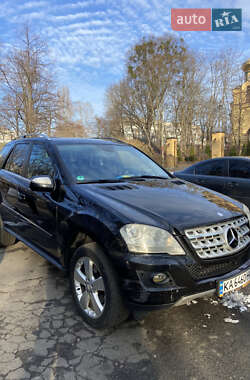 Внедорожник / Кроссовер Mercedes-Benz M-Class 2009 в 