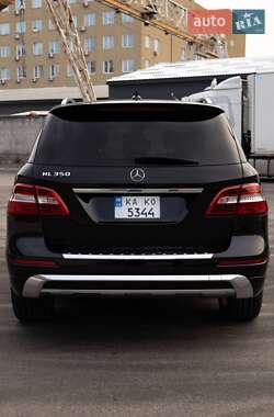 Внедорожник / Кроссовер Mercedes-Benz M-Class 2014 в 