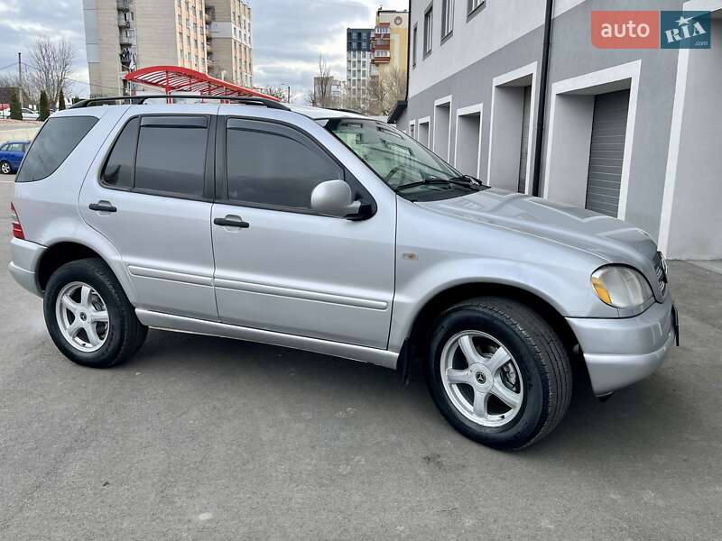 Внедорожник / Кроссовер Mercedes-Benz M-Class 2001 в Виннице