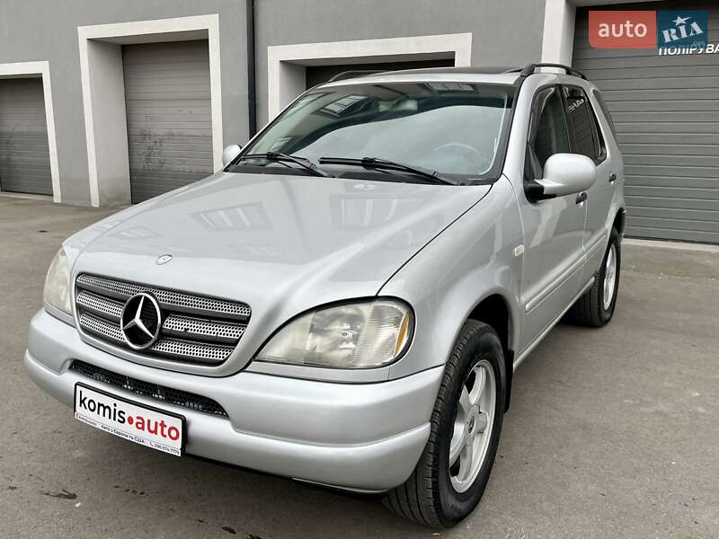 Внедорожник / Кроссовер Mercedes-Benz M-Class 2001 в Виннице