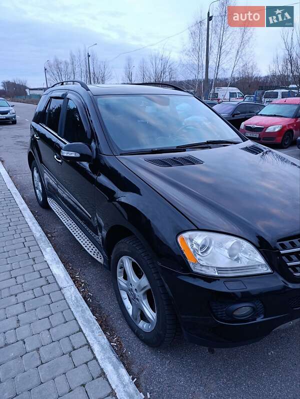 Позашляховик / Кросовер Mercedes-Benz M-Class 2008 в Києві