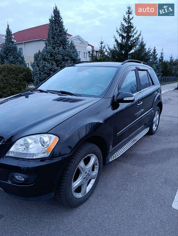 Позашляховик / Кросовер Mercedes-Benz M-Class 2008 в Києві