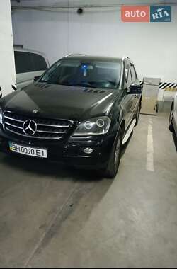 Внедорожник / Кроссовер Mercedes-Benz M-Class 2006 в 