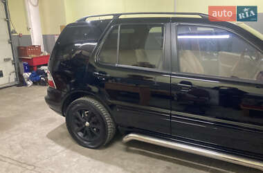 Внедорожник / Кроссовер Mercedes-Benz M-Class 2003 в 