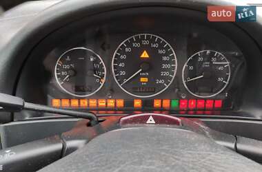 Внедорожник / Кроссовер Mercedes-Benz M-Class 2003 в 
