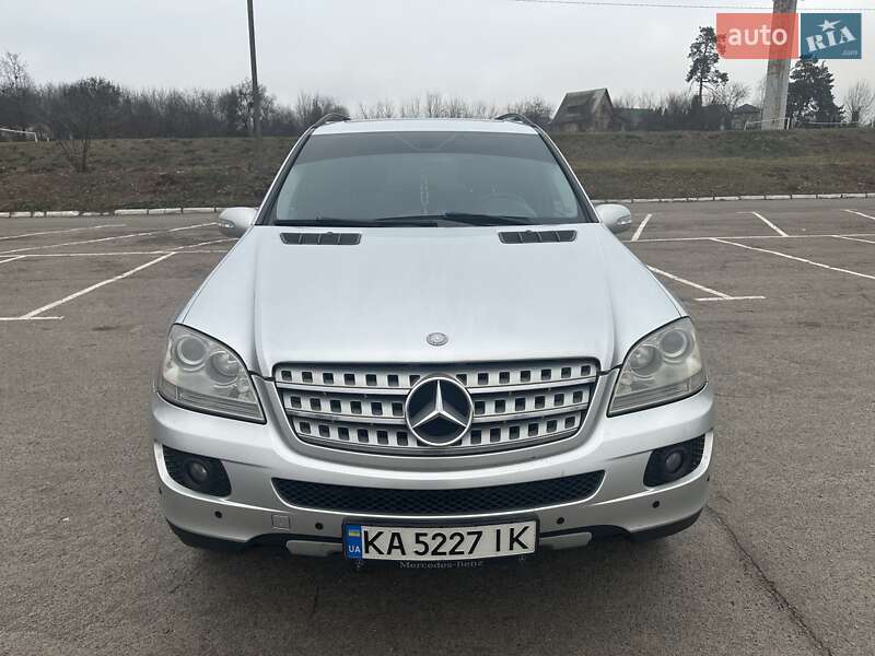 Внедорожник / Кроссовер Mercedes-Benz M-Class 2008 в Киеве