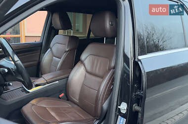 Позашляховик / Кросовер Mercedes-Benz M-Class 2011 в 