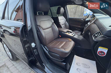 Позашляховик / Кросовер Mercedes-Benz M-Class 2011 в 