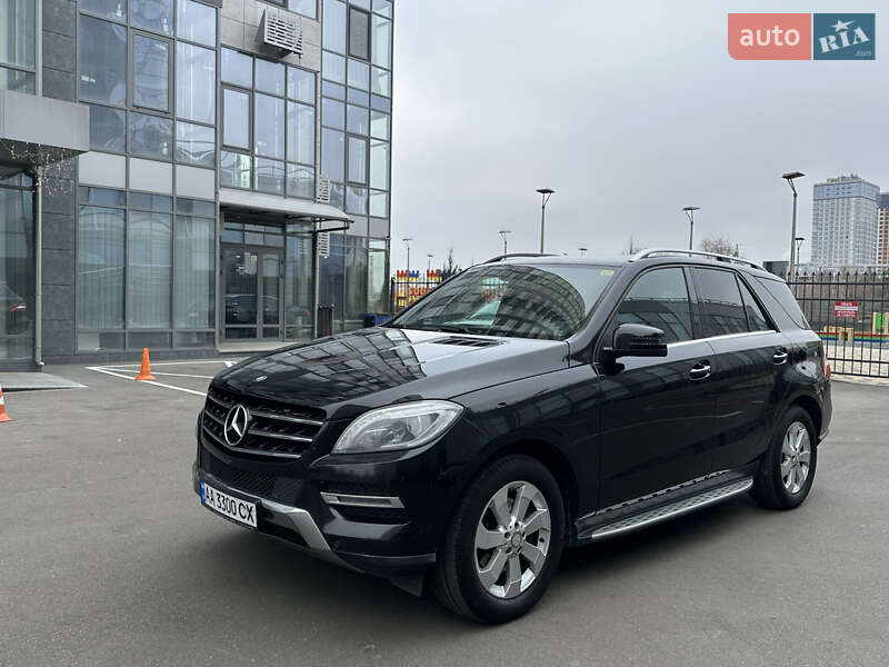 Внедорожник / Кроссовер Mercedes-Benz M-Class 2012 в Киеве