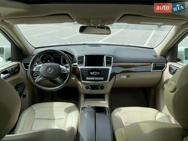 Внедорожник / Кроссовер Mercedes-Benz M-Class 2013 в Киеве