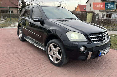 Позашляховик / Кросовер Mercedes-Benz M-Class 2006 в 