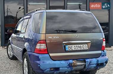 Позашляховик / Кросовер Mercedes-Benz M-Class 2004 в Києві