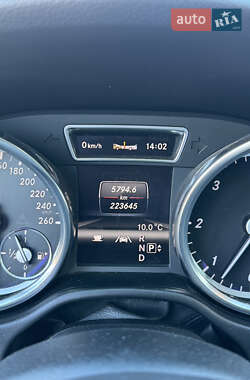 Внедорожник / Кроссовер Mercedes-Benz M-Class 2013 в 