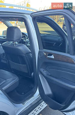 Внедорожник / Кроссовер Mercedes-Benz M-Class 2013 в 