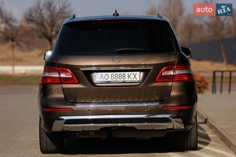 Внедорожник / Кроссовер Mercedes-Benz M-Class 2011 в Ужгороде