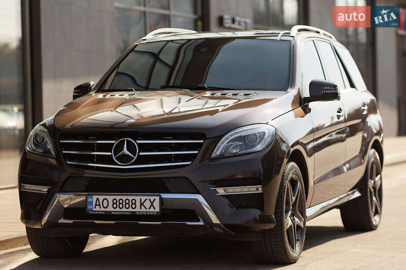 Внедорожник / Кроссовер Mercedes-Benz M-Class 2011 в Ужгороде