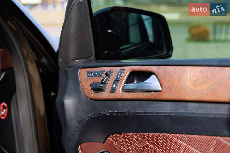 Внедорожник / Кроссовер Mercedes-Benz M-Class 2011 в Ужгороде