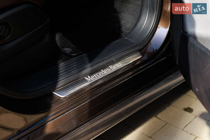 Внедорожник / Кроссовер Mercedes-Benz M-Class 2011 в Ужгороде