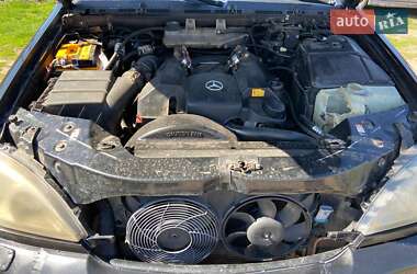 Внедорожник / Кроссовер Mercedes-Benz M-Class 2005 в 