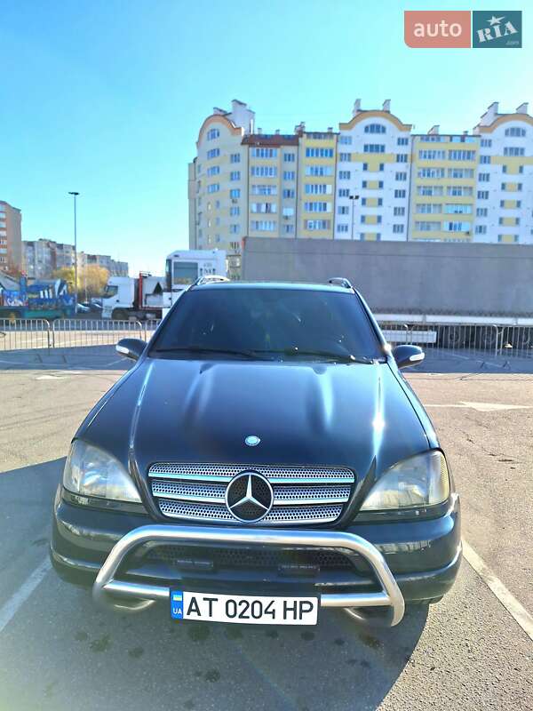 Внедорожник / Кроссовер Mercedes-Benz M-Class 2001 в Ивано-Франковске