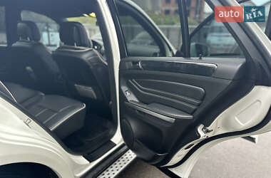 Внедорожник / Кроссовер Mercedes-Benz M-Class 2011 в 