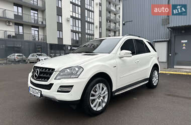 Внедорожник / Кроссовер Mercedes-Benz M-Class 2011 в 