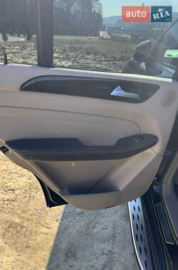 Внедорожник / Кроссовер Mercedes-Benz M-Class 2013 в 